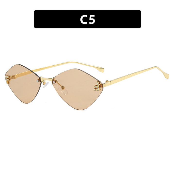 Women's geometric sunglasses in an extravagant design with gradient lenses Kalsten