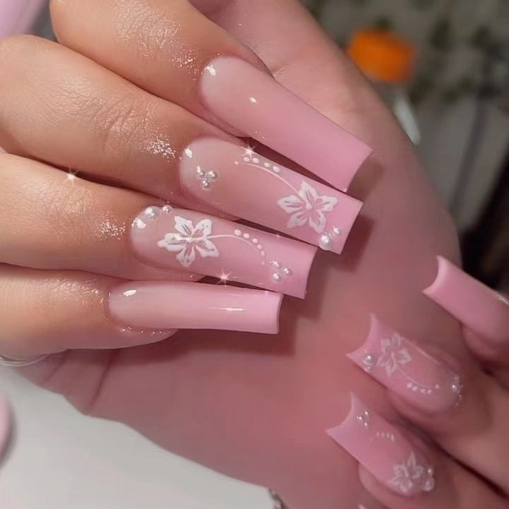 Elegant Floral Nail Extensions Kalsten