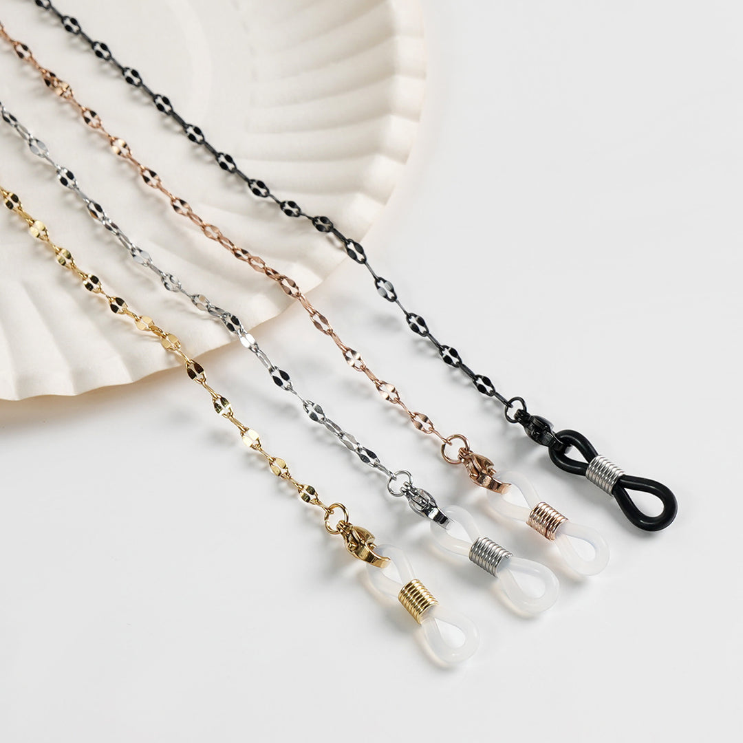 Chic Beaded Eyewear Holder kalsten