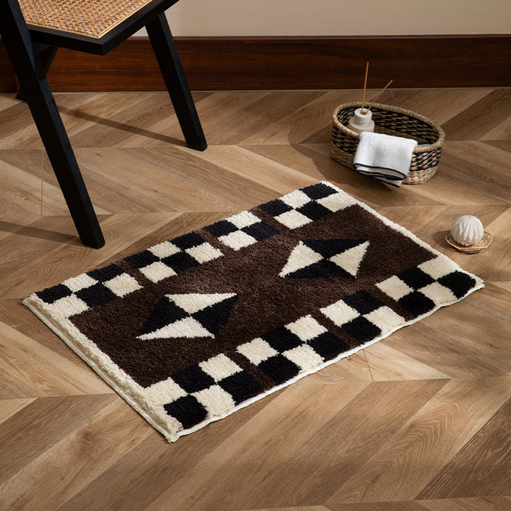 Non-slip bath mat with geometric ethnic pattern