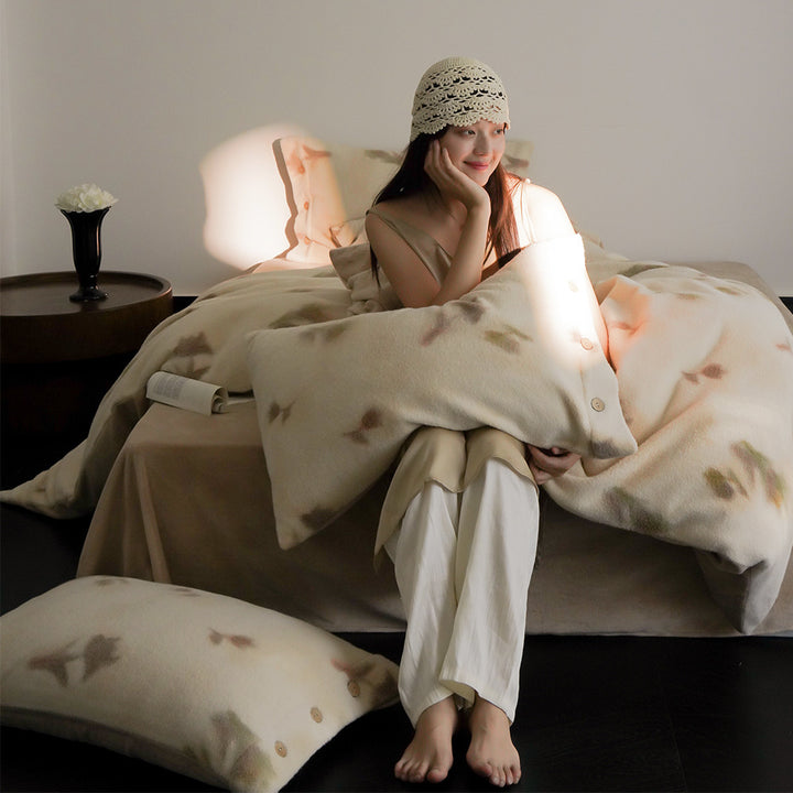 Cozy microfiber fleece bed set with floral velour texture