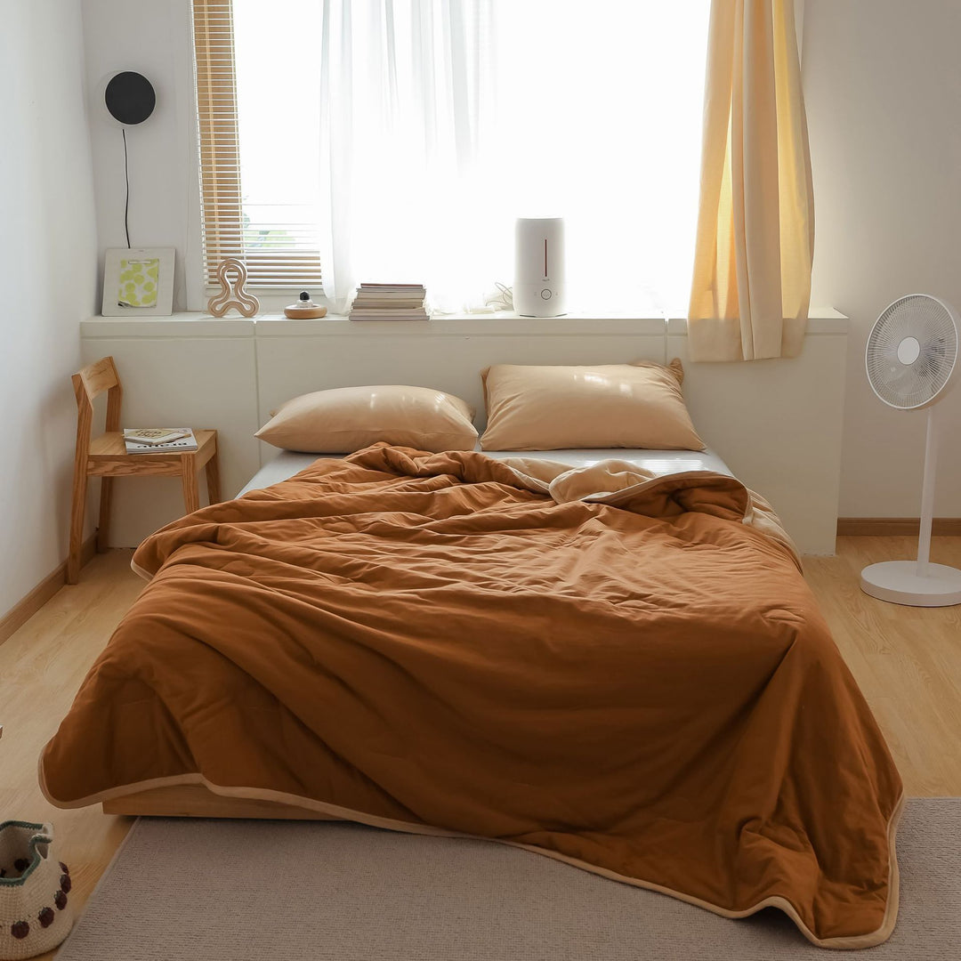 Bedding set made of breathable cotton percale with light stonewash