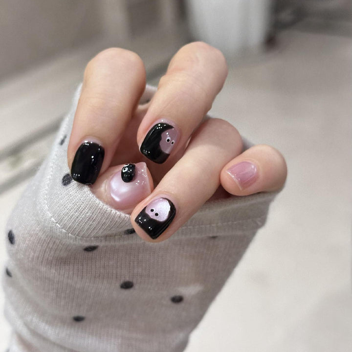 Artificial nails with modern geometric designs Kalsten