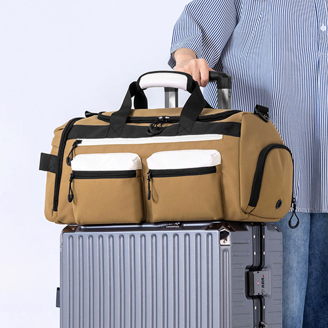 Versatile sports and travel bag with practical compartments Kalsten