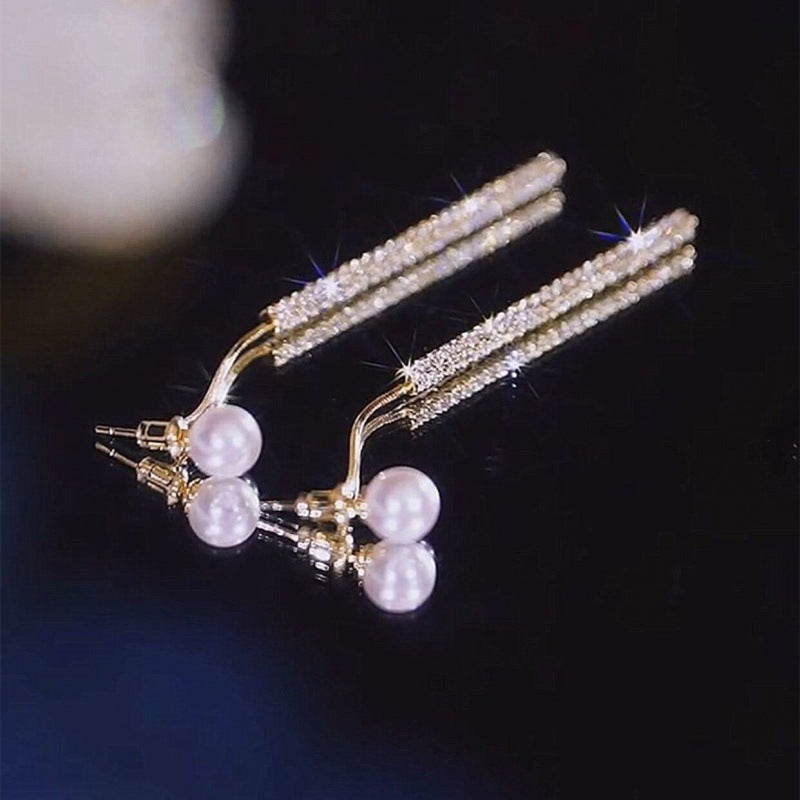 Elegant and Sparkling Stud Earrings Kalsten