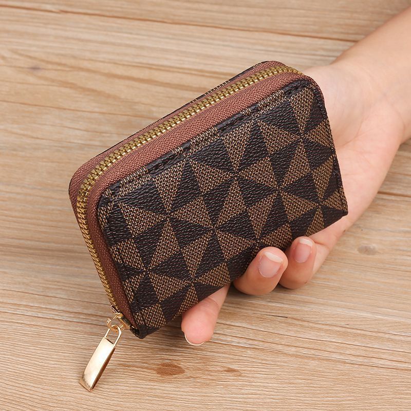 Geometric Patterned Zippered Coin Purse Kalsten
