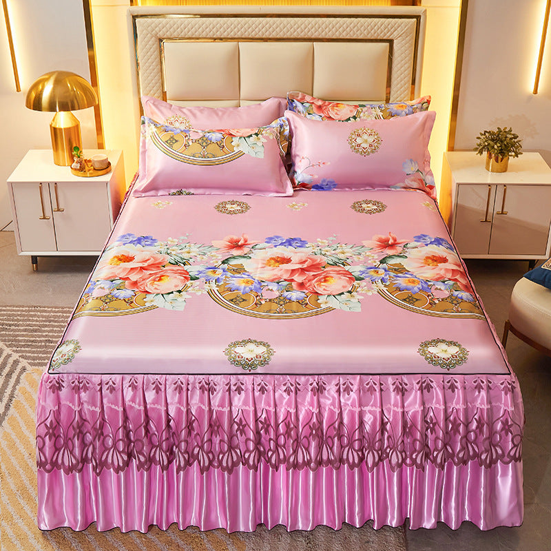 Ladies daybed cover with playful bear motif Kalsten