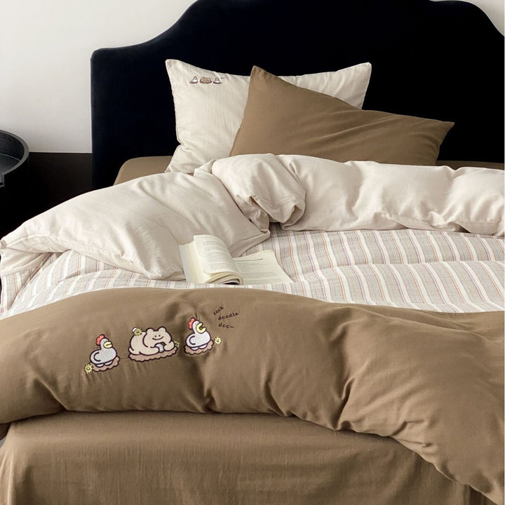 Pastel-striped bedding set made of cotton-linen with rainbow embroidery