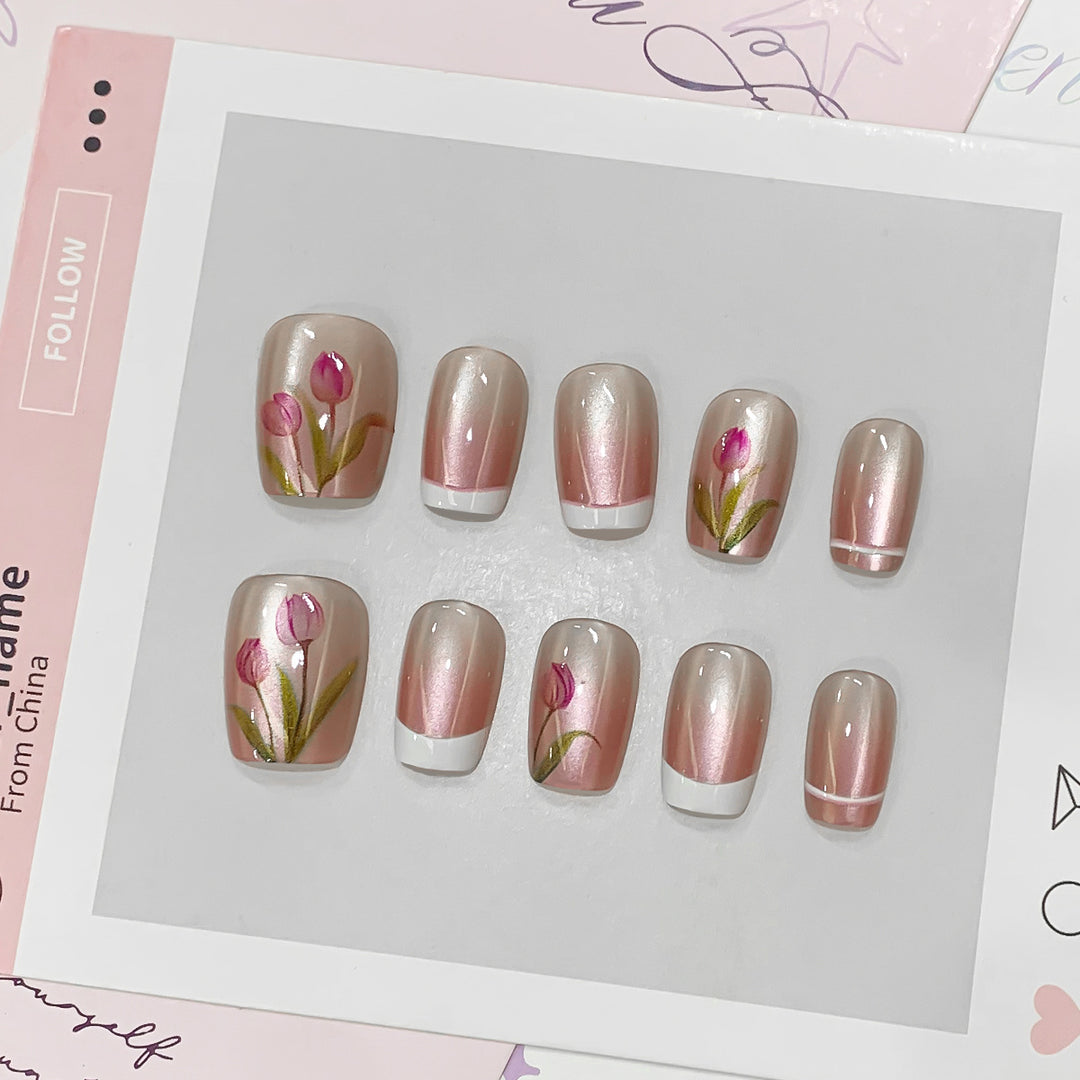 Artful artificial nails with floral accents Kalsten