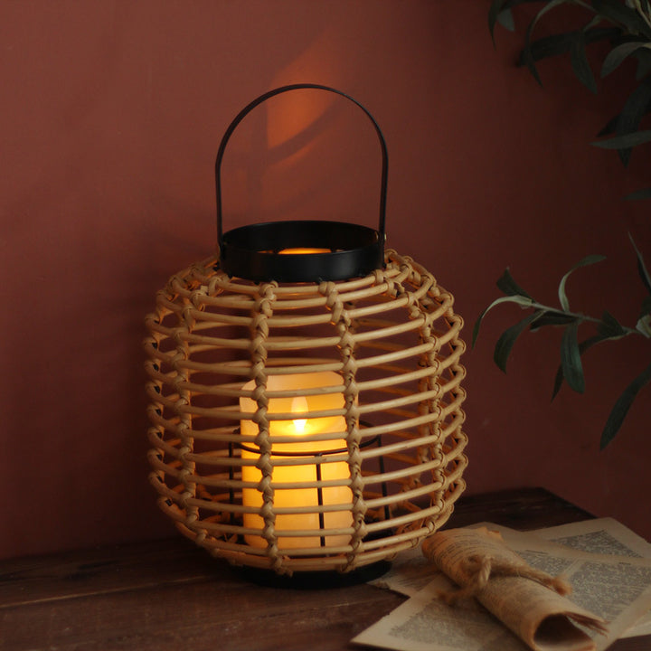 Handcrafted rattan lamp Kalsten
