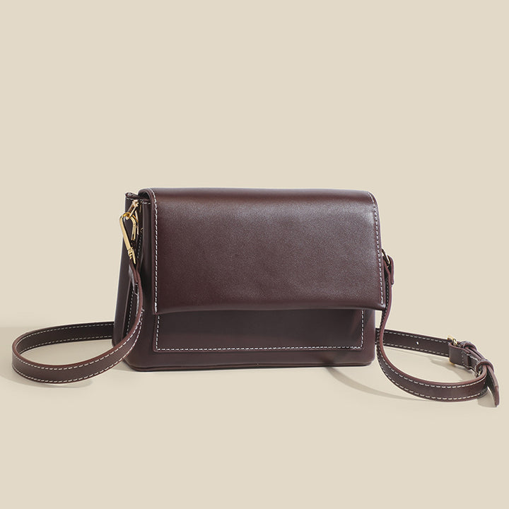 Elegant Crossbody Handbag with Detachable Strap