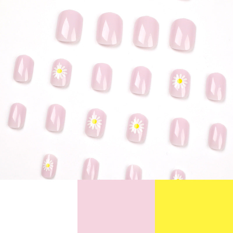Artful Nail Art with Flower Motif Kalsten