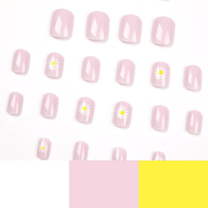 Artful Nail Art with Flower Motif Kalsten