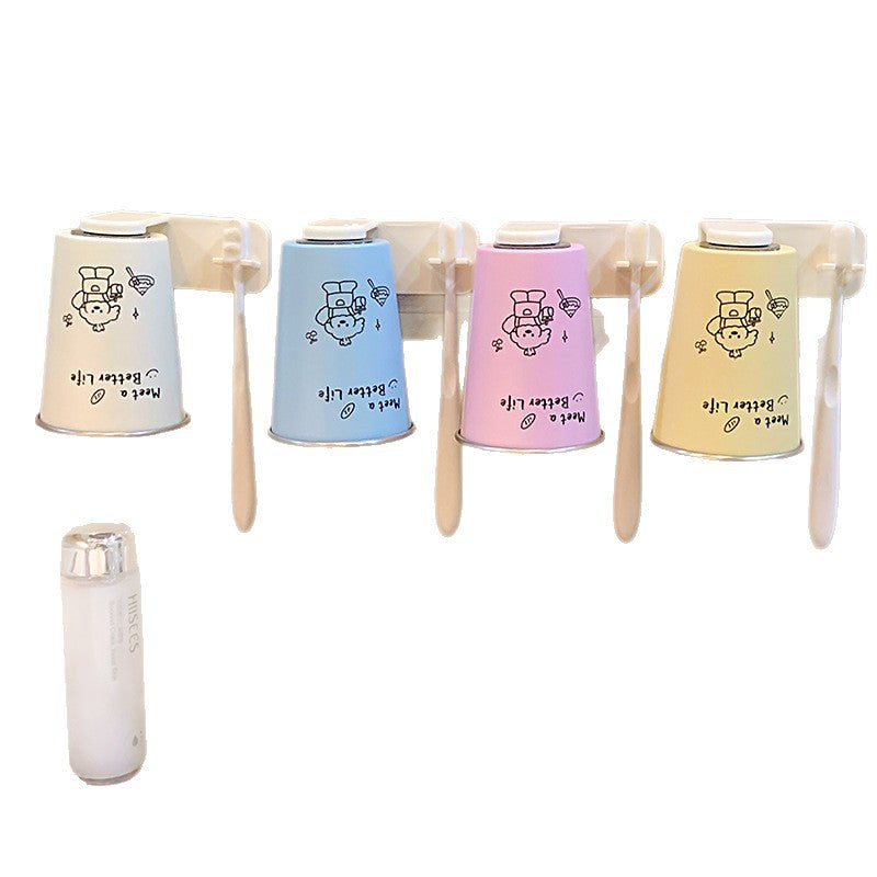 Wall-mounted toothbrush holder with playful design Kalsten