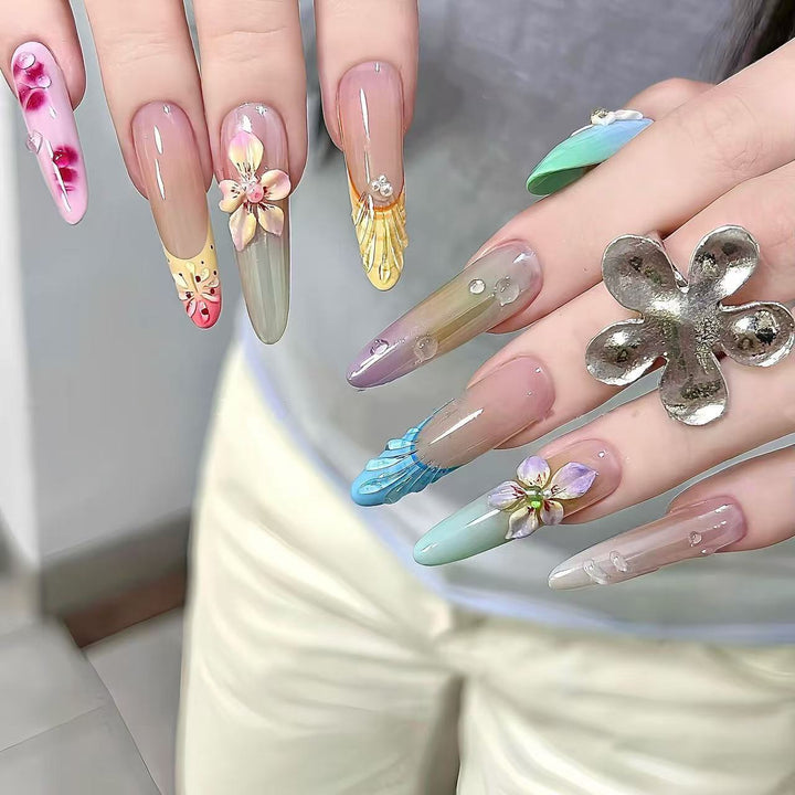 Artistic Floral Design Press-On Nail Enhancements