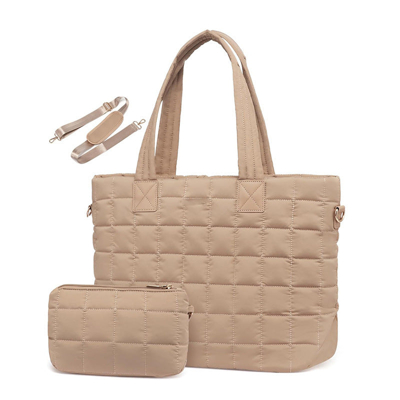 Fashionable quilted tote bag with removable cosmetic pouch Kalsten