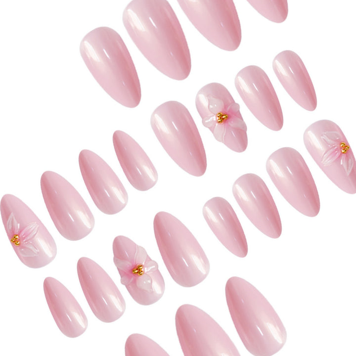 Elegant Floral Nail Art Kalsten