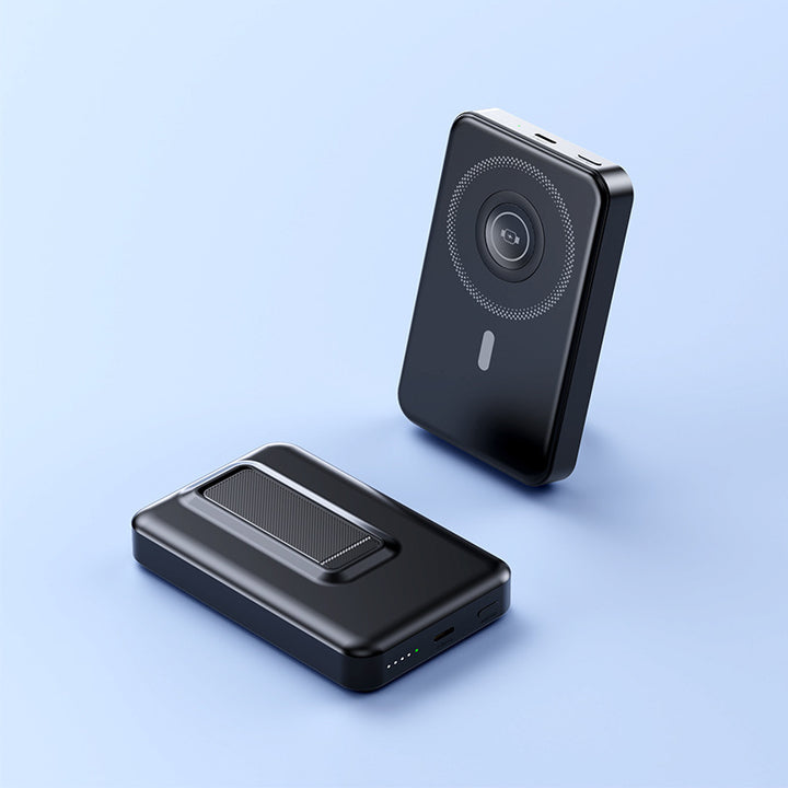 Portable charger with integrated wireless charging technology and intelligent power display Kalsten