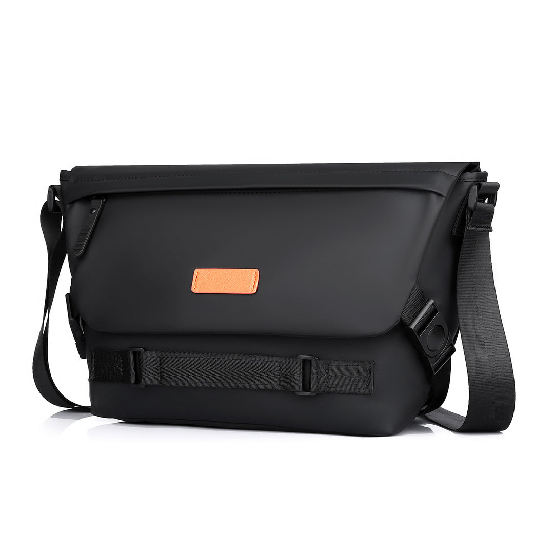 Stylish shoulder bag with versatile compartment options Kalsten