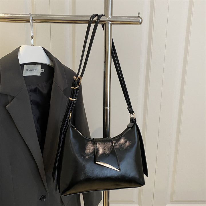 Luxurious Patent Leather Shoulder Bag Kalsten