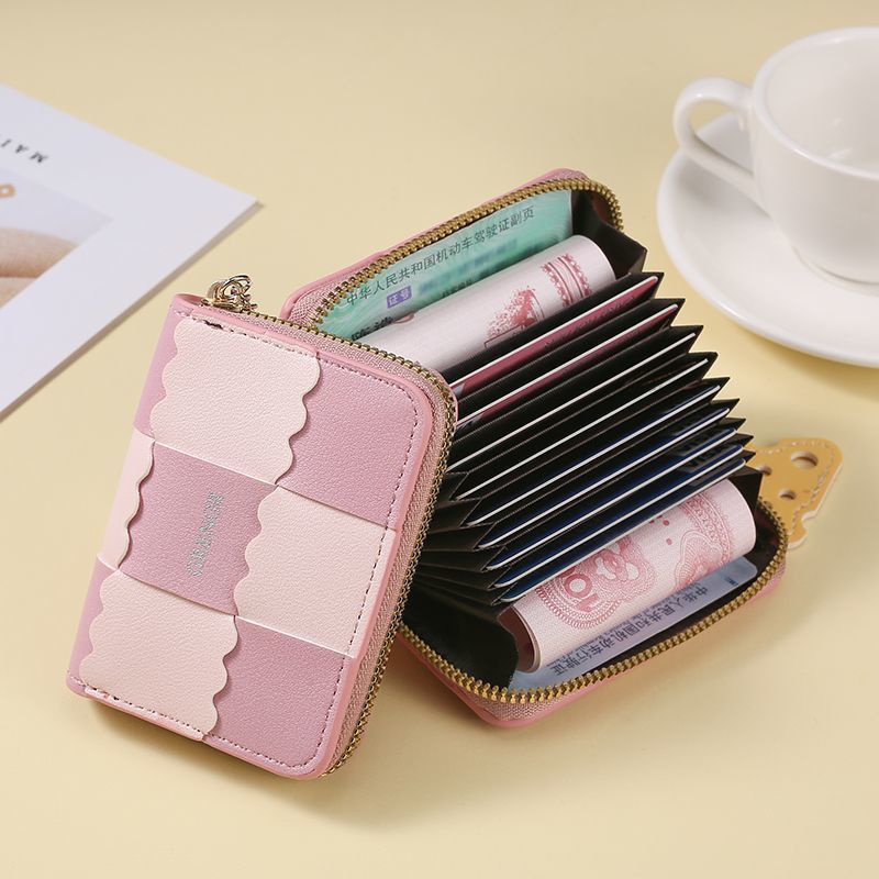 Chic Textured Zip Wallet Kalsten