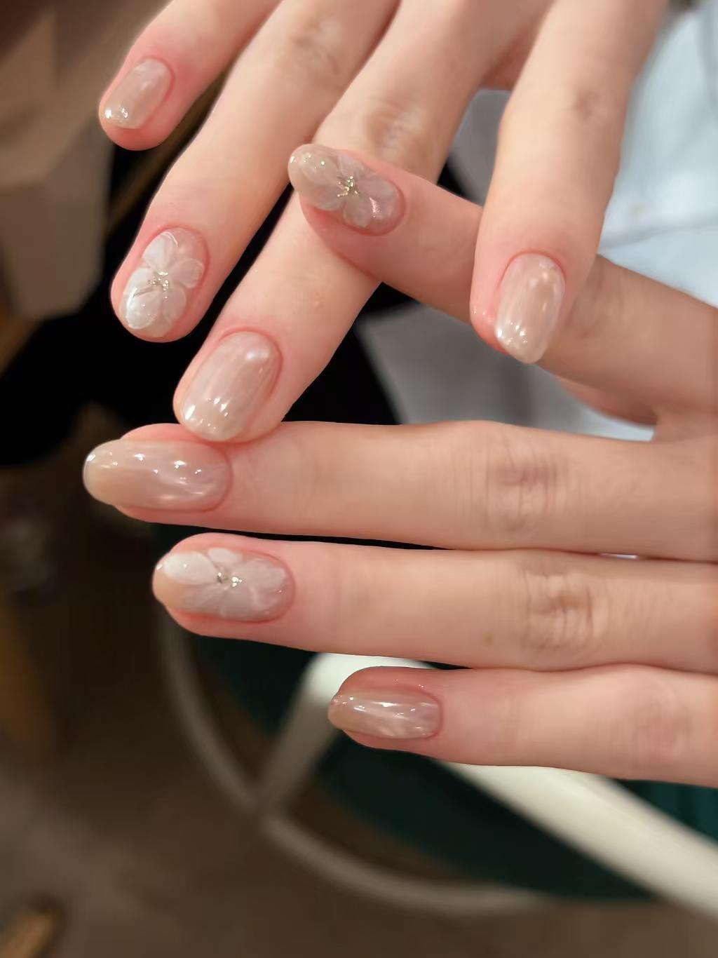 Artistic Floral Press-On Nail Enhancements