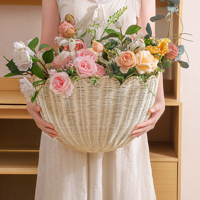 Wall basket in elegant shell design Kalsten