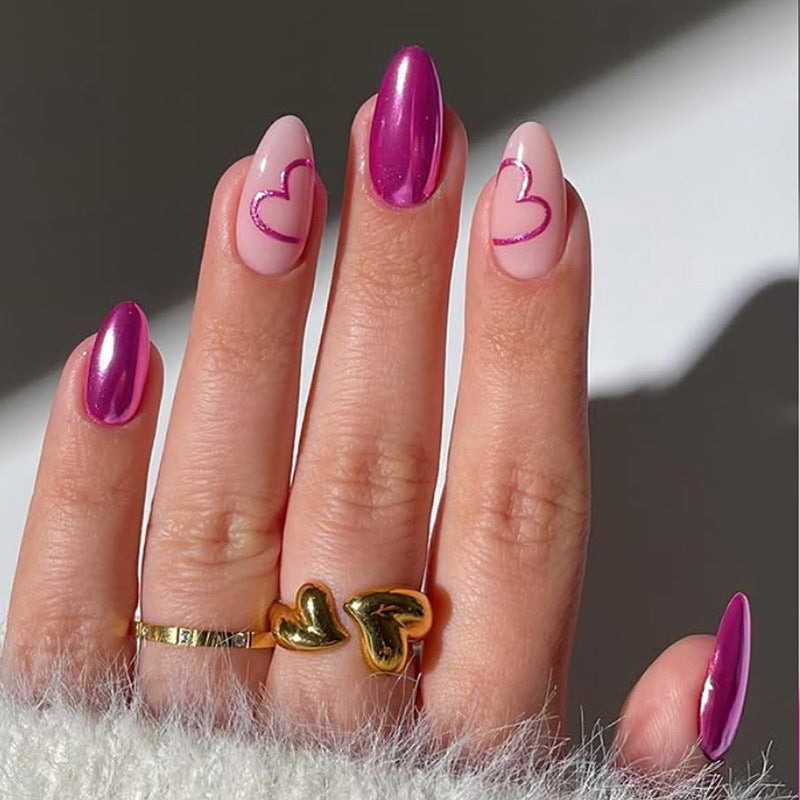 Artificial nail set with romantic heart design and glamorous accents Kalsten