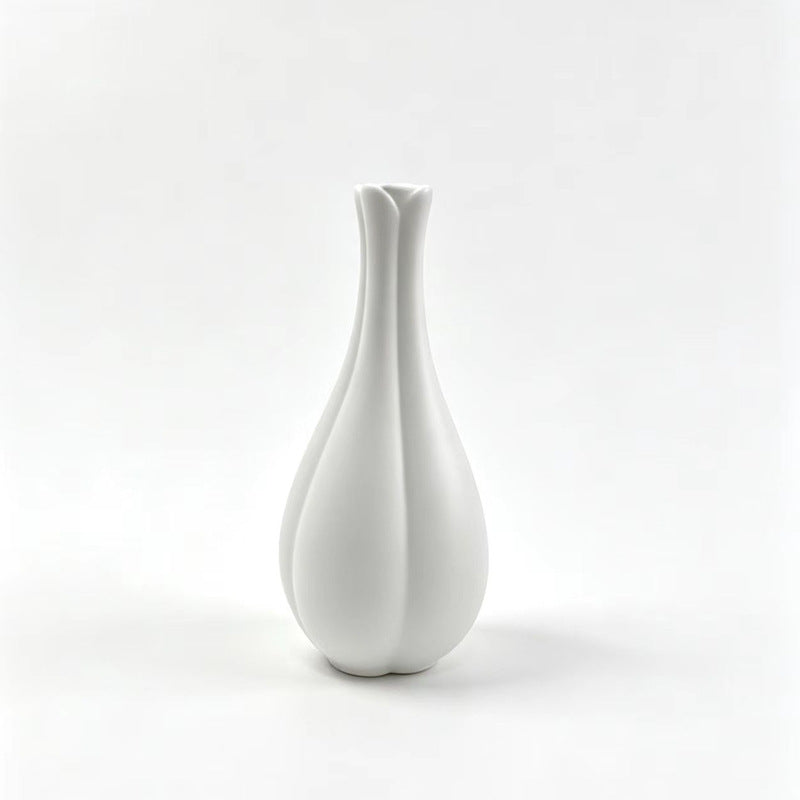 Elegant Minimalistic Tulip-Shaped Vase Kalsten