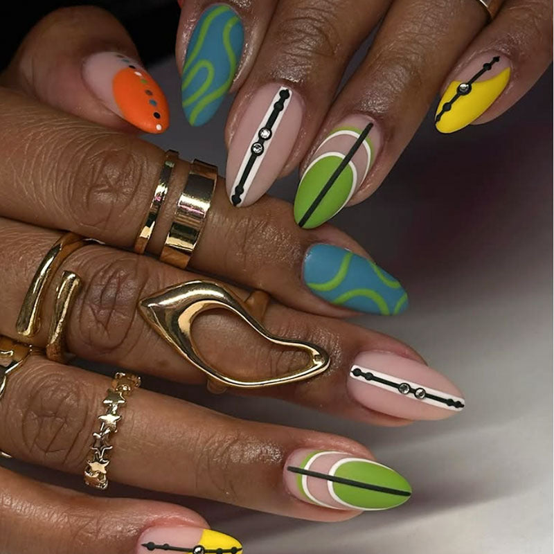Artistic Press-On Nail Art Set  1791110738