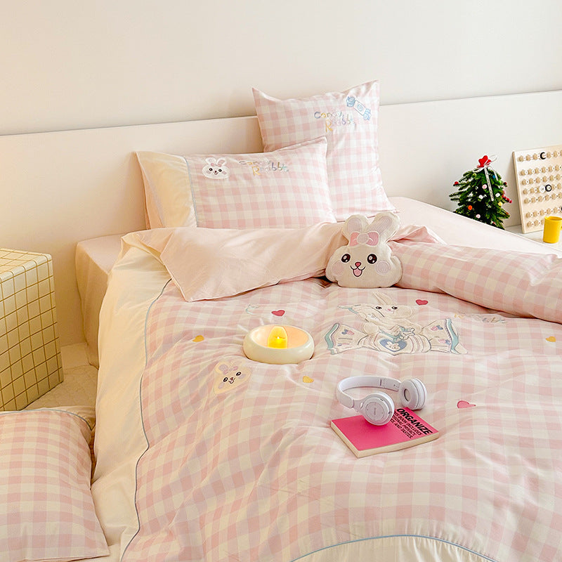 Children's bedding set with astronaut and star print, reversible function