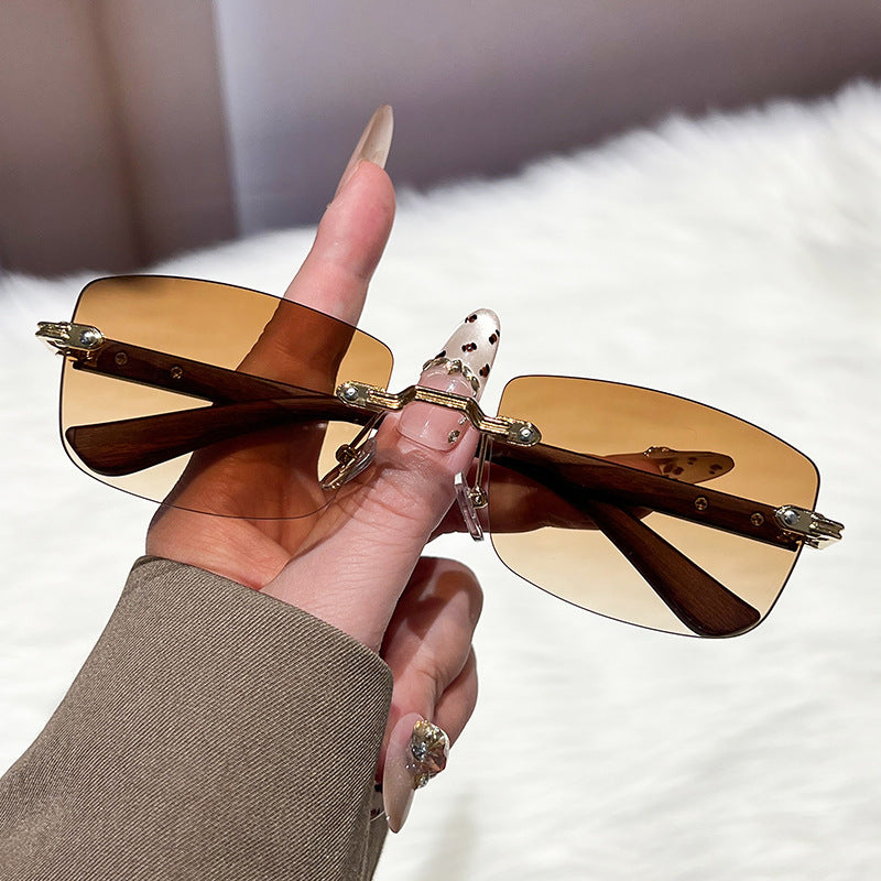 Ladies extravagant fashionable sunglasses with innovative frame Kalsten