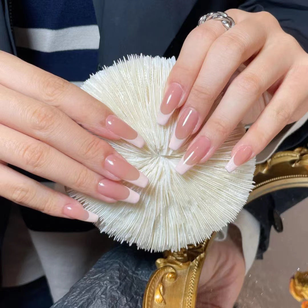 Stylish French Tip Nail Extensions