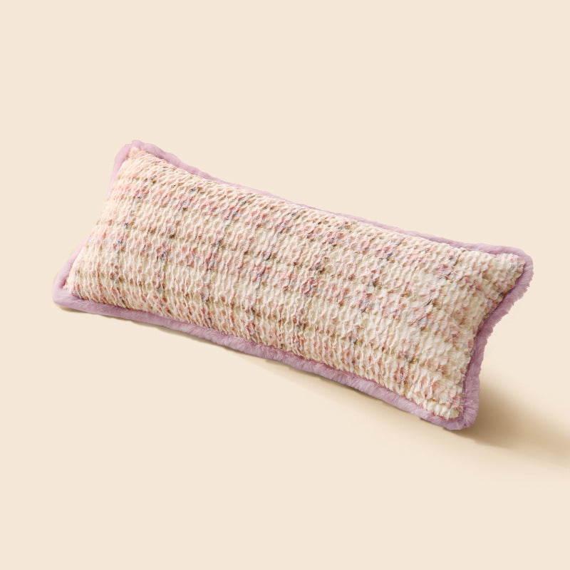 Long lumbar support cushion with patterned bouclé surface and plush trim Kalsten