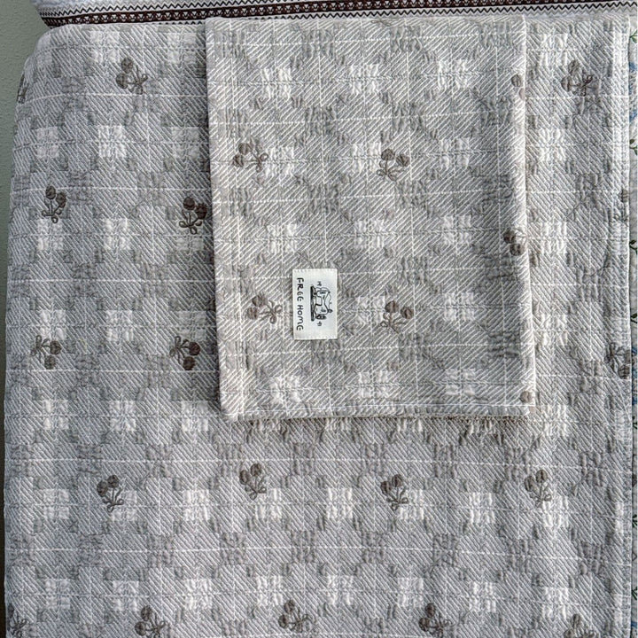 Ladies cuddly blanket with cute horse motif Kalsten