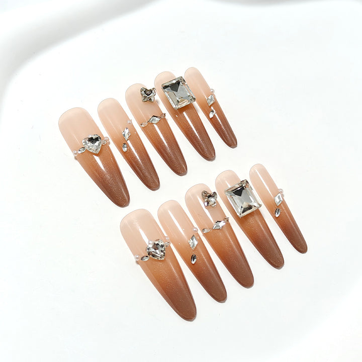 Acrylic nails with glamorous accents Kalsten