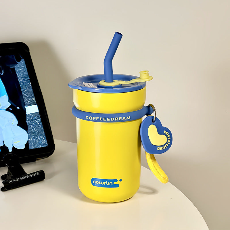 Women's thermos cup with integrated straw and practical spill protection Kalsten