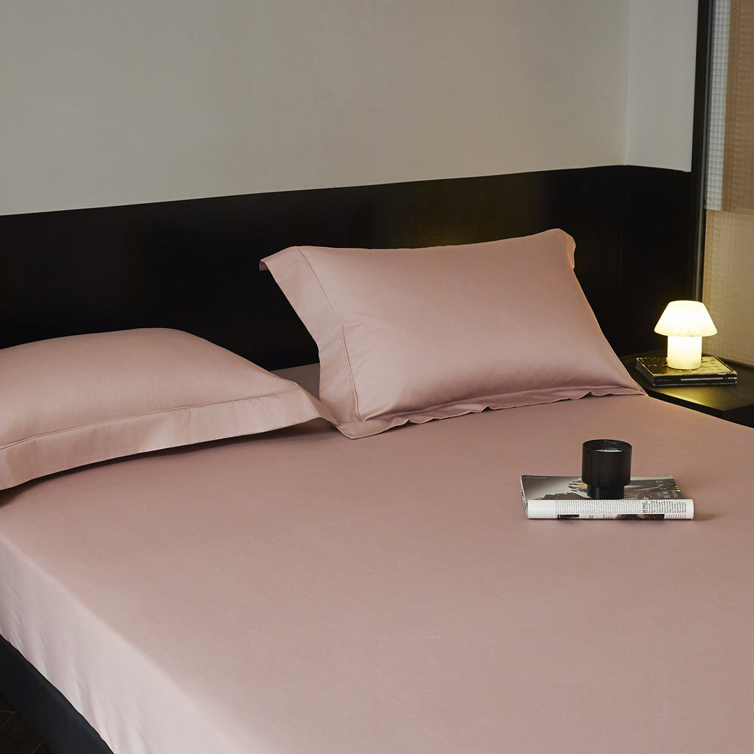Premium bedding set with fitted sheet and Oxford pillowcases