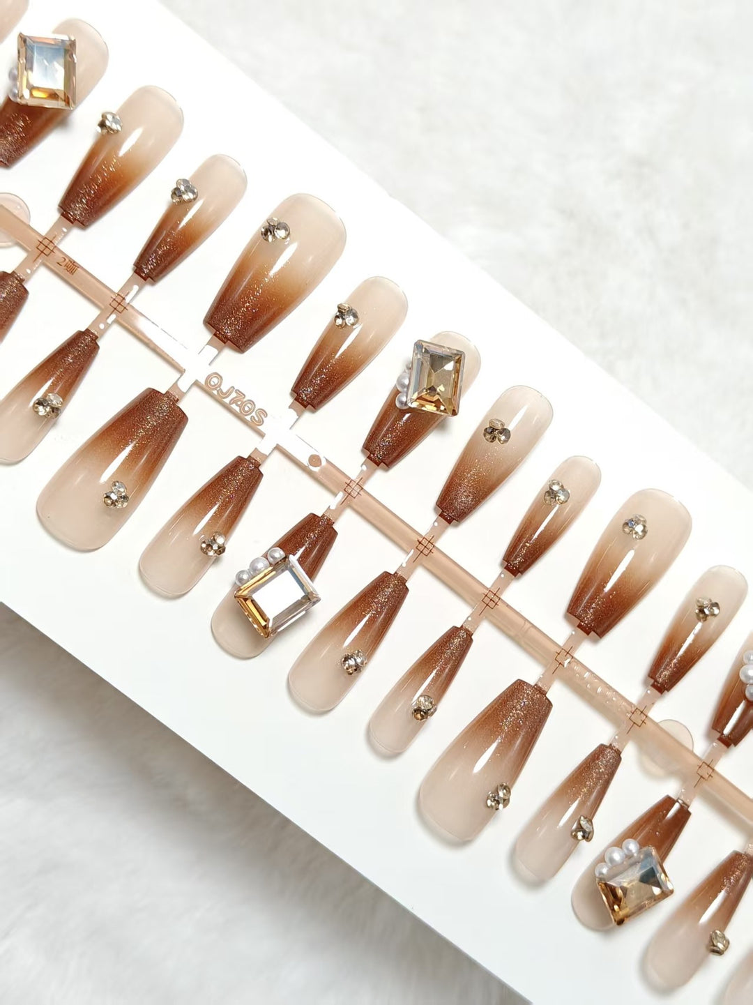 Glamorous Art Nails In The Elegant Ombre Design Kalsten