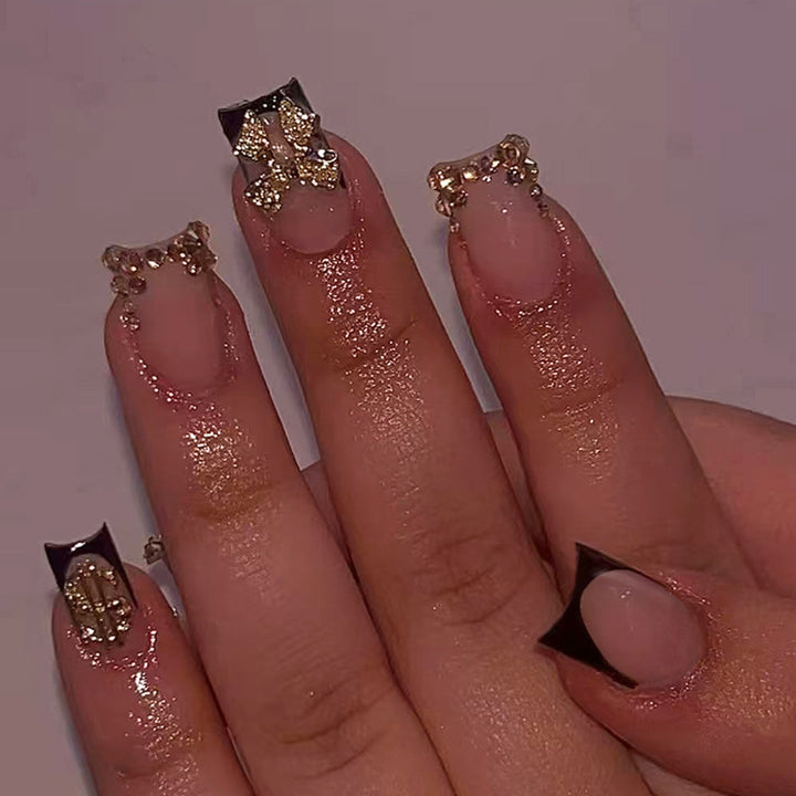 Artificial nail set with elegant golden decorations and modern design Kalsten
