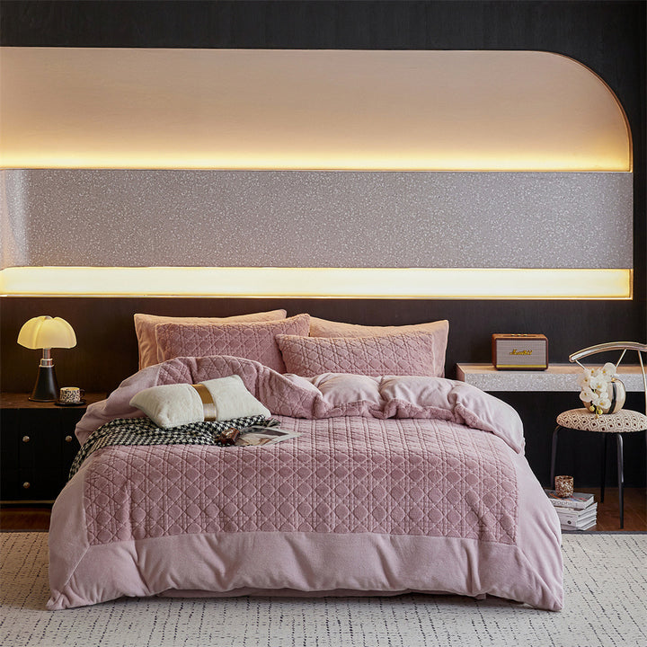 Quilted bedding set made of soft microfiber with diamond stitching