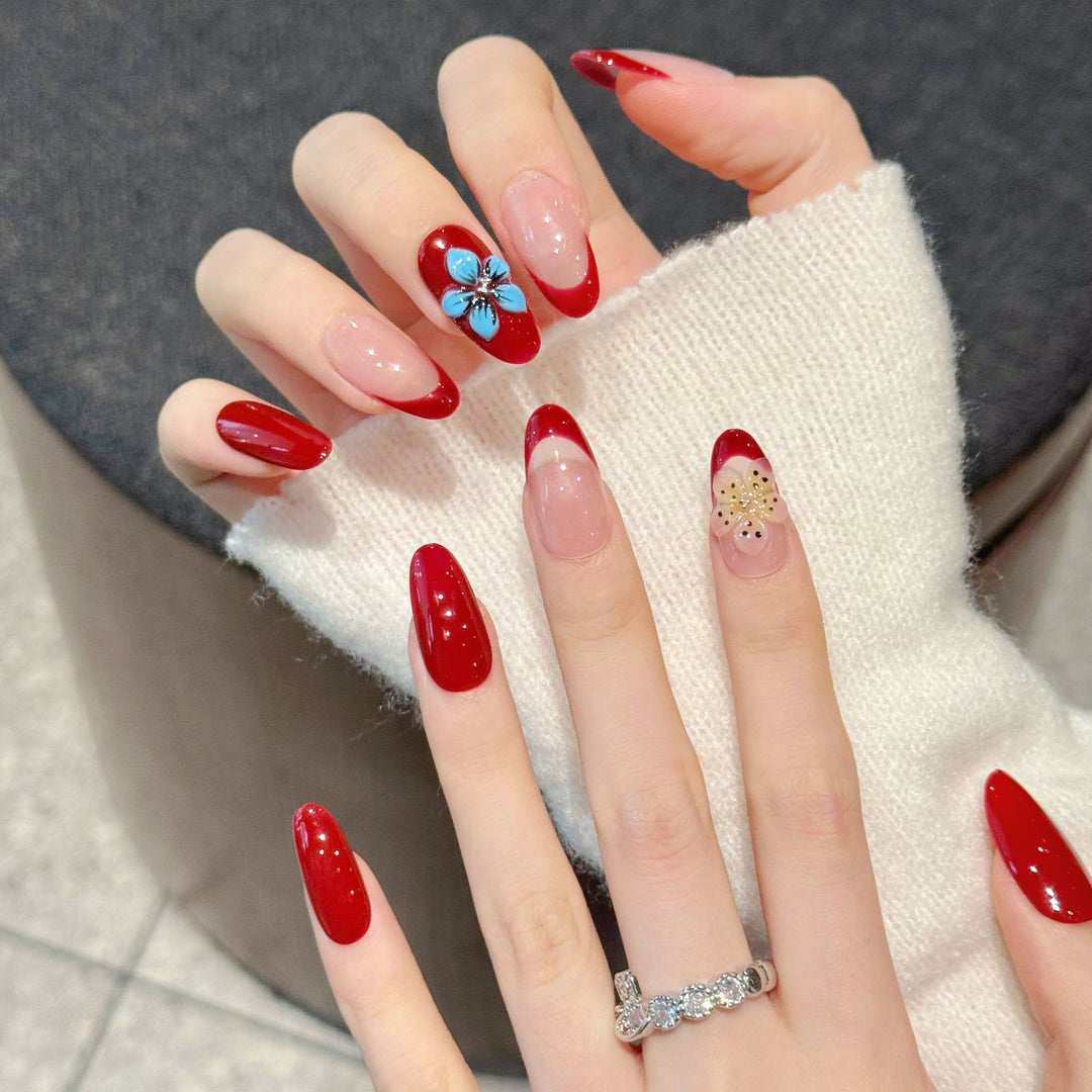 Artistic Floral-Accent Press-On Nail Set