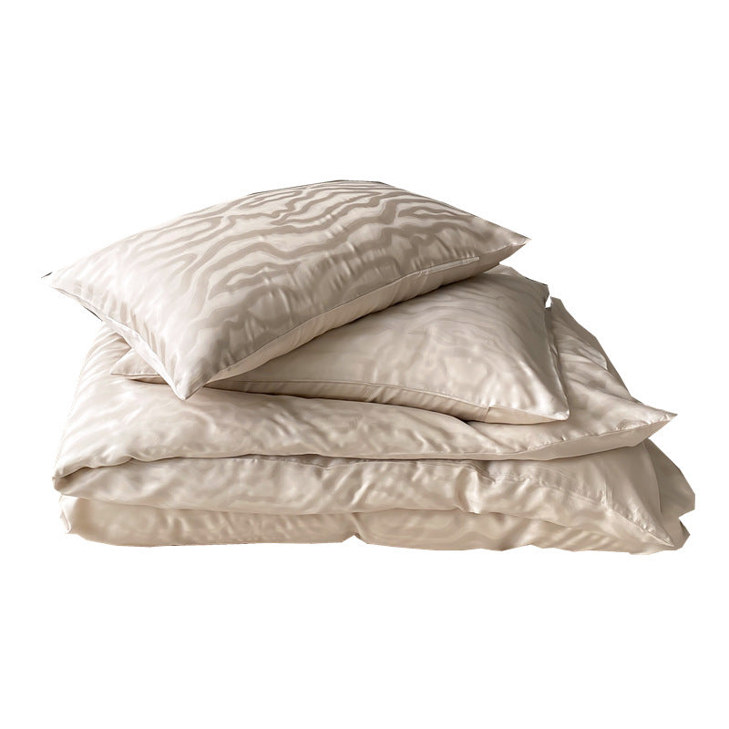 Luxurious satin bedding set with jacquard leopard pattern and silky-matte finish