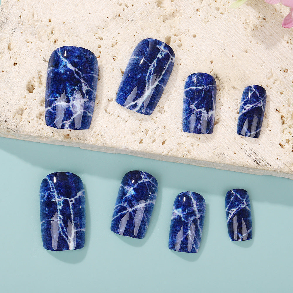 Artificial nails in elegant marble design Kalsten