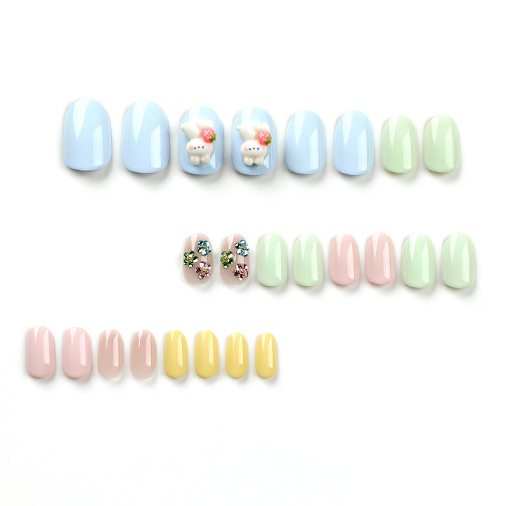 Artful Nail Art with Flower Decorations Kalsten