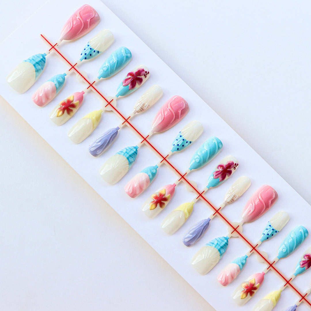 Coastal-Inspired Decorative Press-On Nails