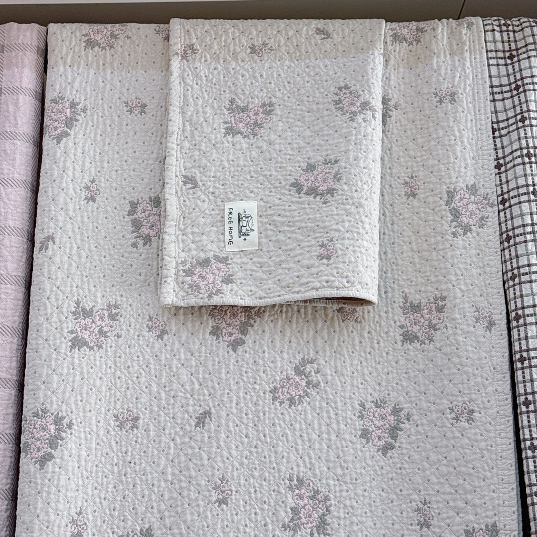 Ladies cuddly blanket with cute horse motif Kalsten