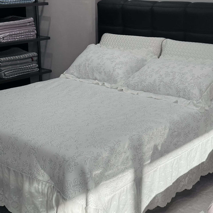 Quilted cotton bedspread set with honeycomb quilting, lace trim, and matching pillow covers