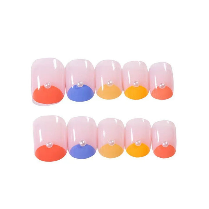 Creative artificial nails with geometric accents Kalsten