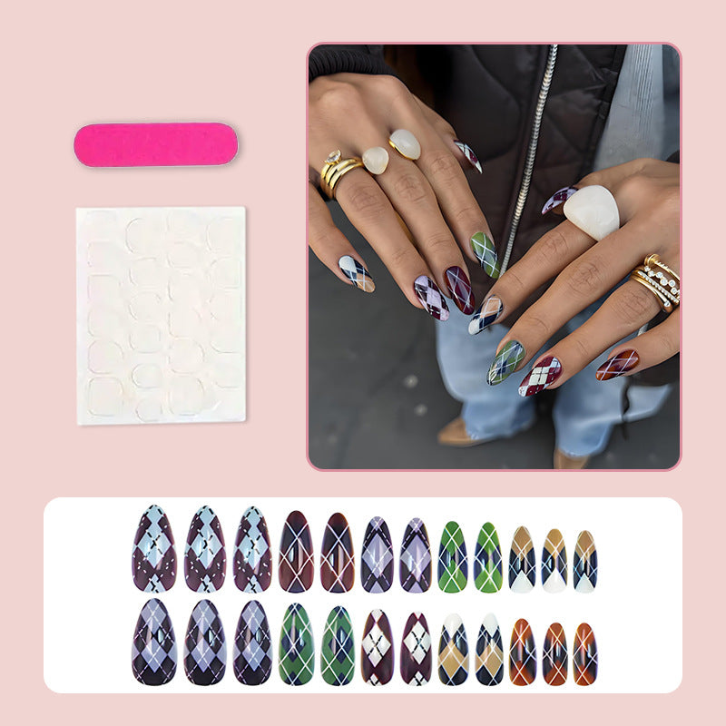 Artificial nail set with decorative diamond patterns Kalsten